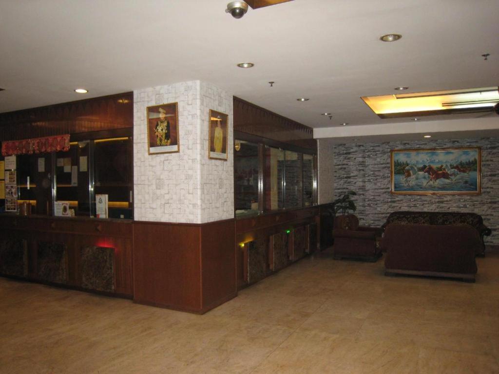 Hotel Ww Kl Kuala Lumpur Esterno foto